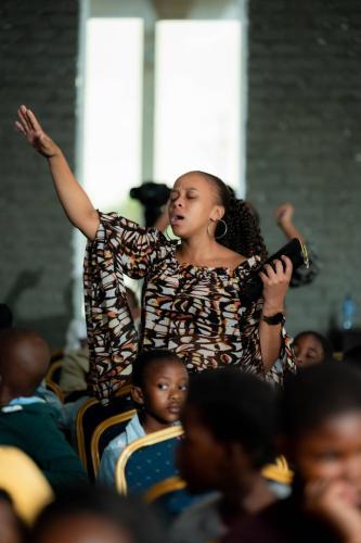 Image - Single Women Singing
